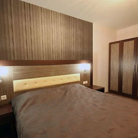 Samarina Resort فندق