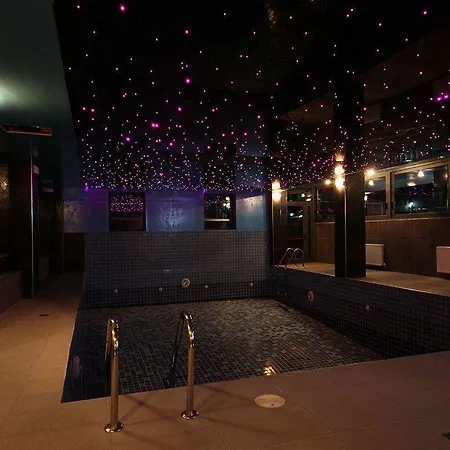 Samarina Resort فندق 4*